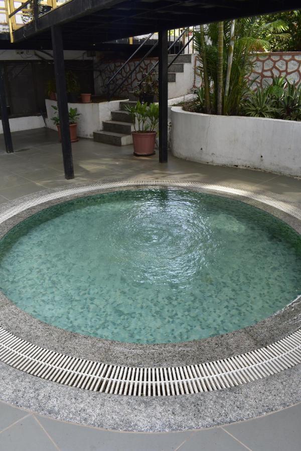 Shilpi Hill Resort 萨普塔拉 外观 照片