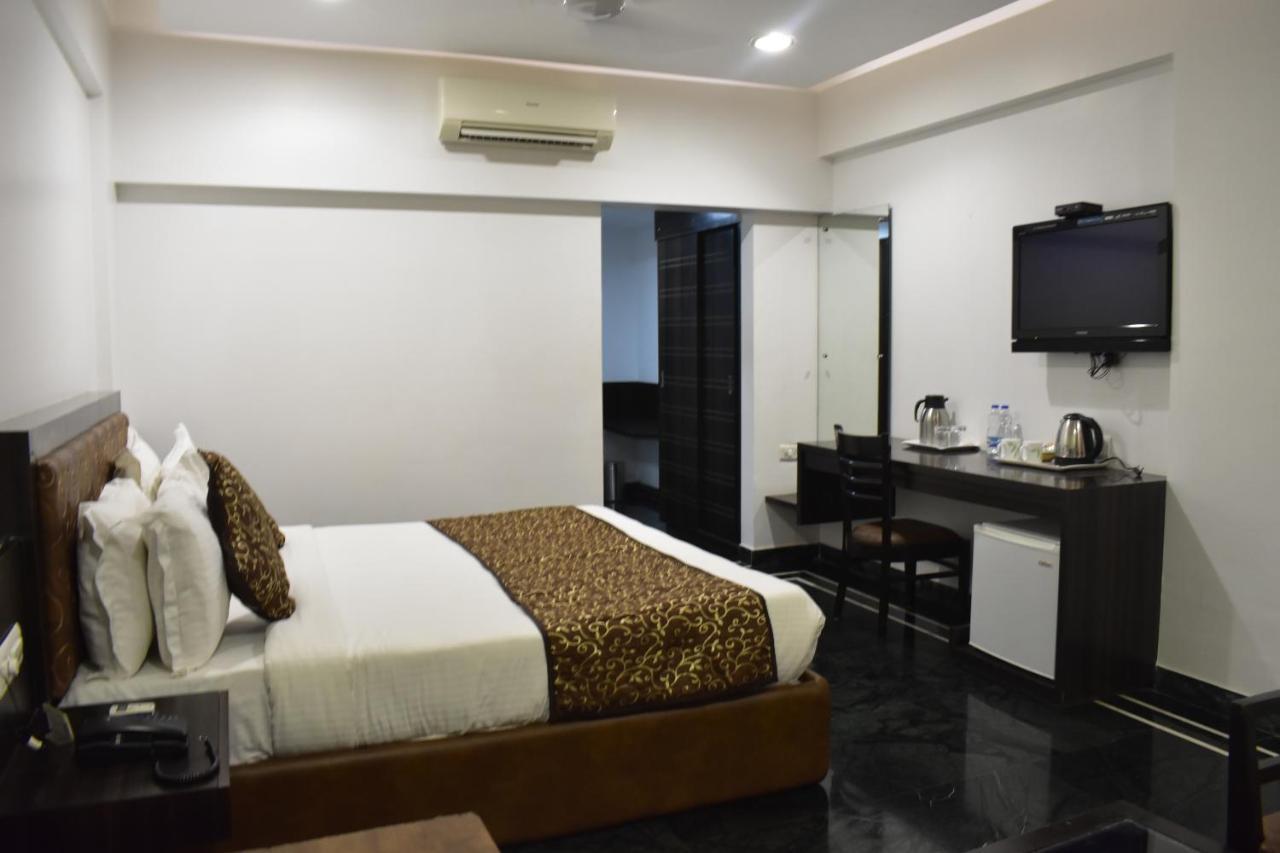 Shilpi Hill Resort 萨普塔拉 外观 照片