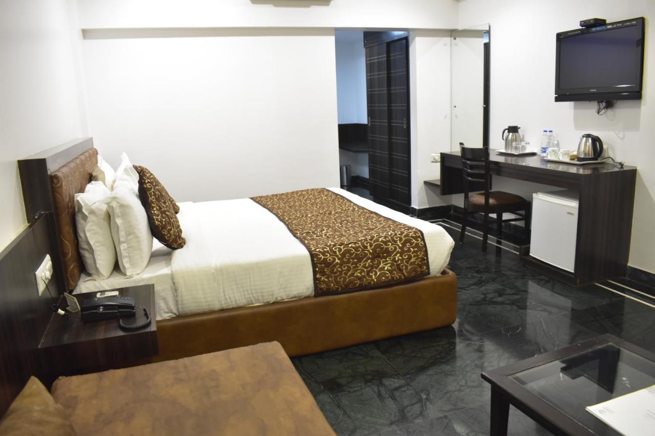 Shilpi Hill Resort 萨普塔拉 外观 照片