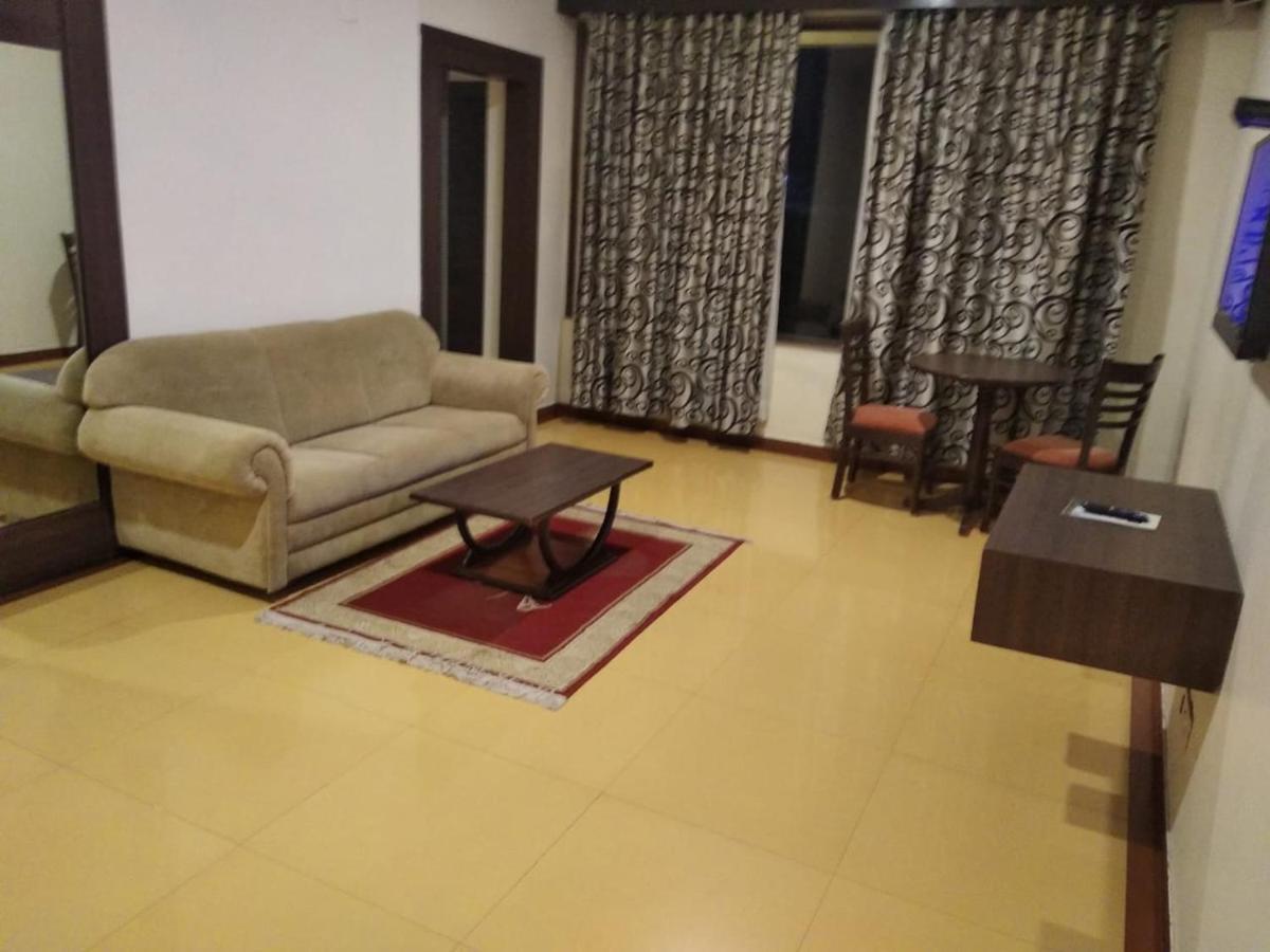 Shilpi Hill Resort 萨普塔拉 外观 照片