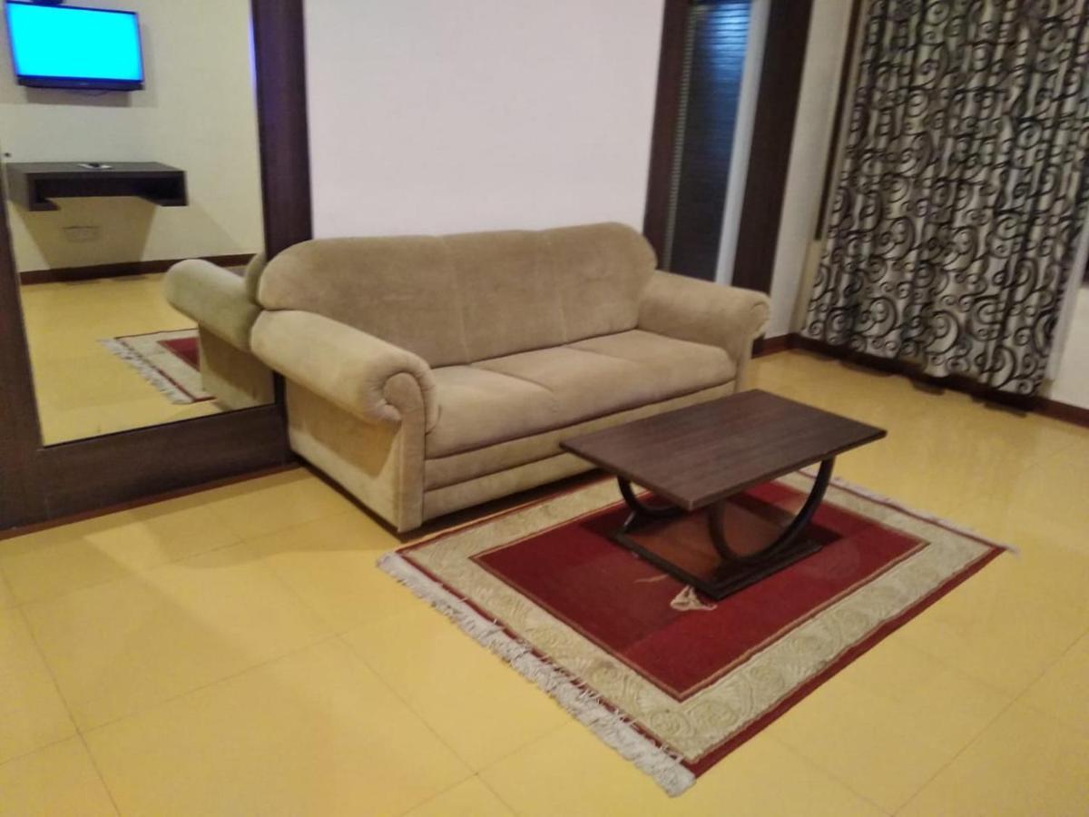 Shilpi Hill Resort 萨普塔拉 外观 照片