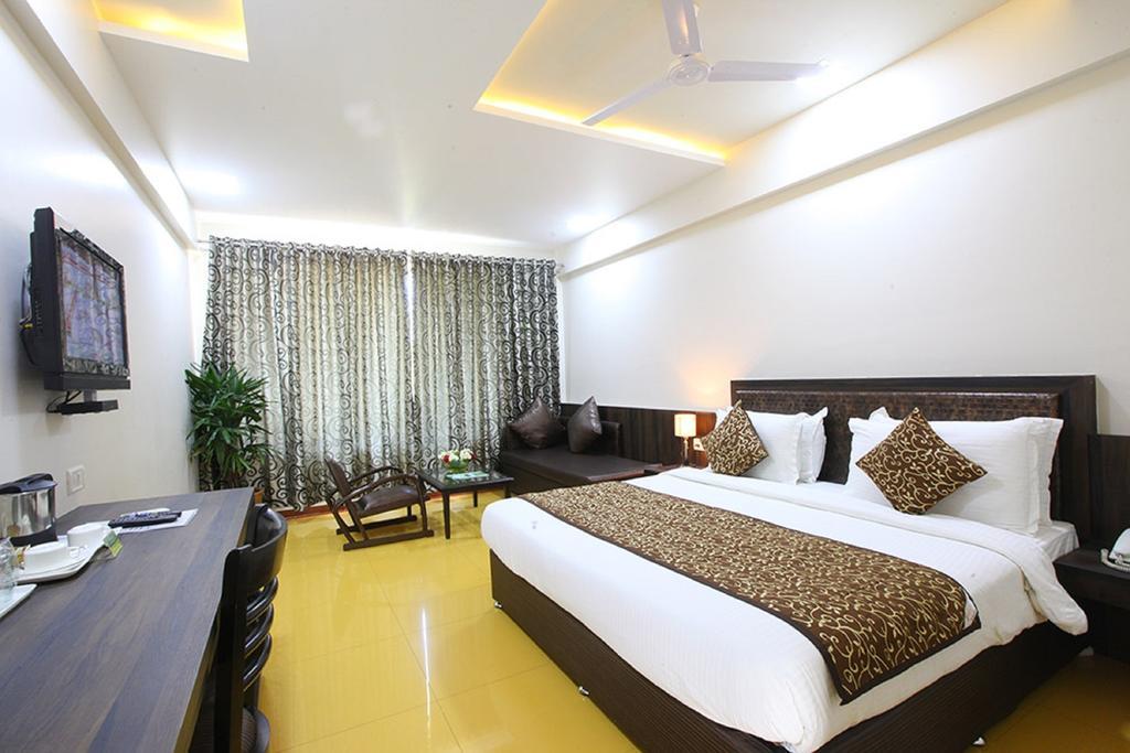 Shilpi Hill Resort 萨普塔拉 客房 照片